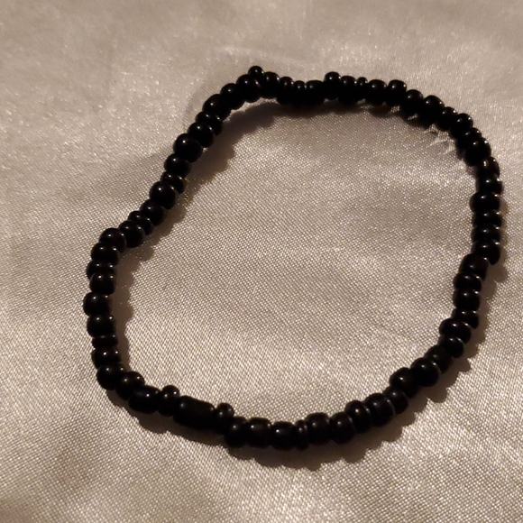 Bracelets - Picture 2 of 5